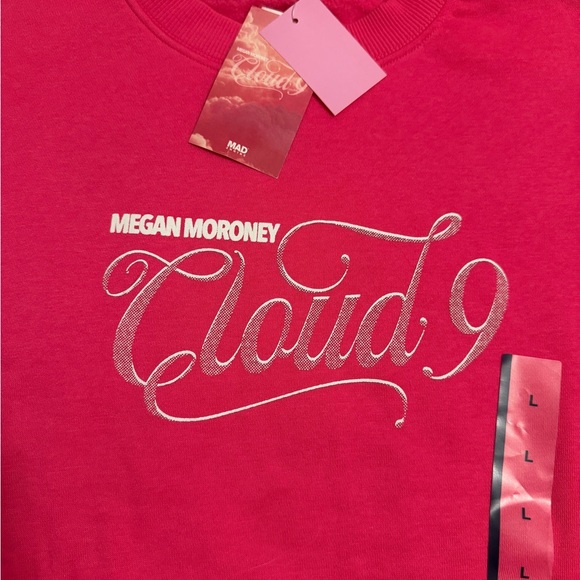 Limited edition Megan Moroney Cloud 9 sweatshirt - Picture 3 of 6